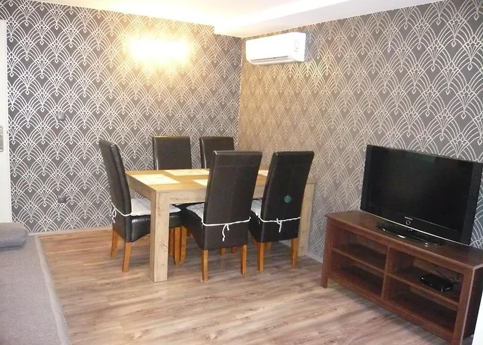 Luna Apartmanhaz Апартаменты