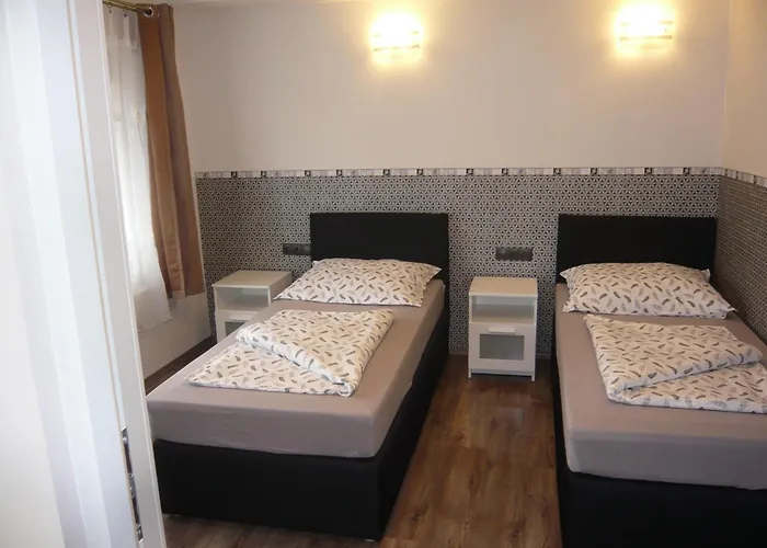 Apartment Luna Apartmanhaz *