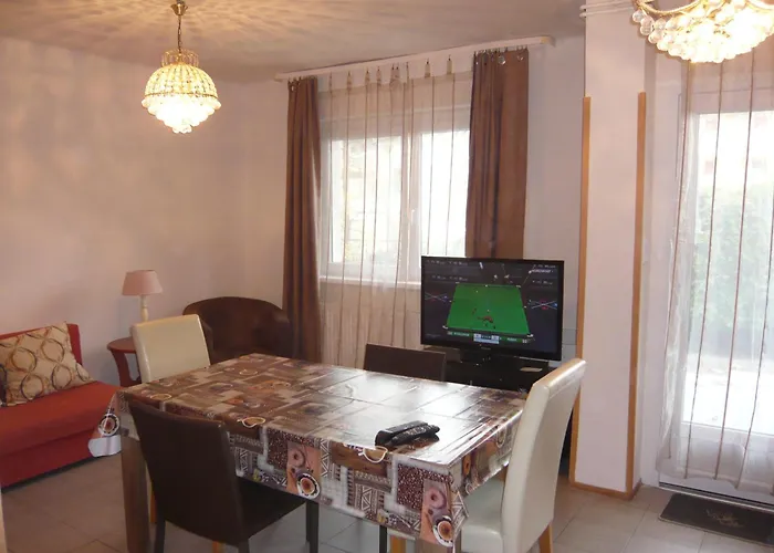 Апартаменты Luna Apartmanhaz *