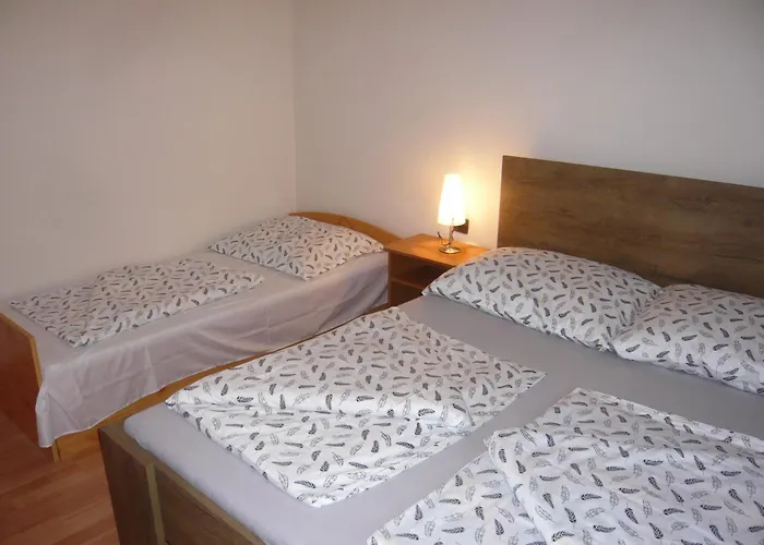 דירה Luna Apartmanhaz שיופוק